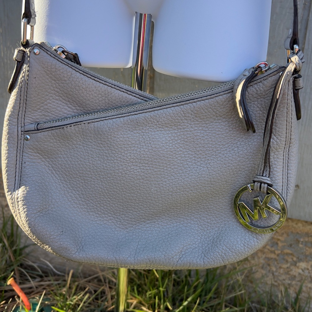 Michael Kors Asymmetric Zip  Crossbody Shoulder Bag Purse Gray Silver Logo Charm